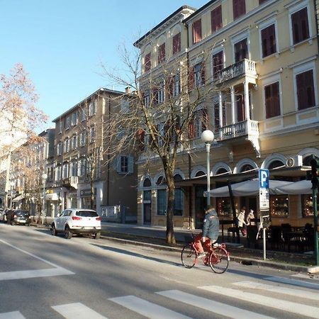 고리치아 Residenza Vittorio Emanuele 아파트 외부 사진
